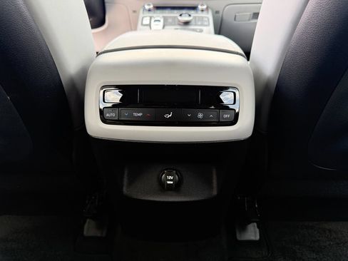 Used 2024 Hyundai Palisade SEL FWD image 29
