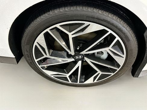 Used 2024 Hyundai Ioniq 6 SEL AWD/4WD image 11