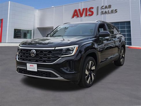 Used 2025 Volkswagen Atlas Cross Sport SE image 1
