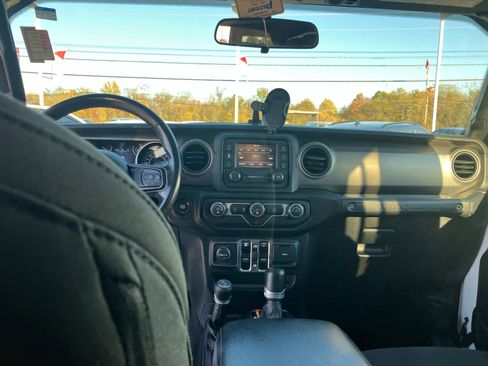 Used 2020 Jeep Wrangler Unlimited Sport S image 34