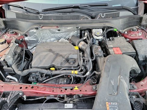 Used 2025 Chevrolet Trax LS image 24