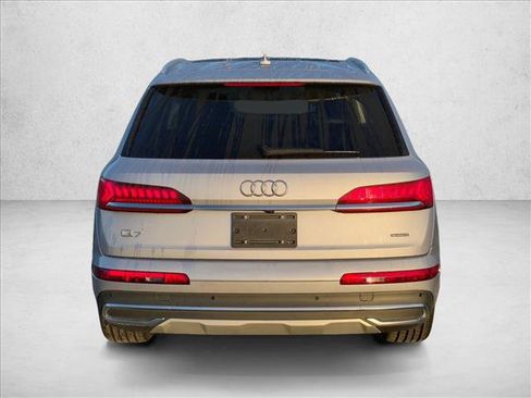 Used 2022 Audi Q7 3.0T Premium Plus w/ Premium Plus Package AWD/4WD image 6