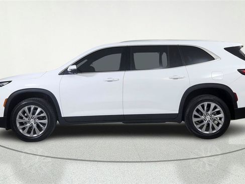 Used 2026 Buick Enclave Preferred FWD image 3