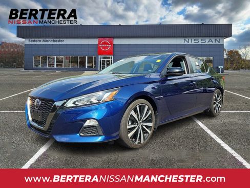 Used 2022 Nissan Altima 2.0 SR image 1