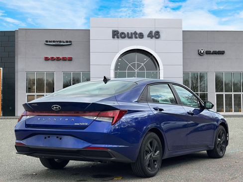 Used 2023 Hyundai Elantra Blue w/ Cargo Package image 5