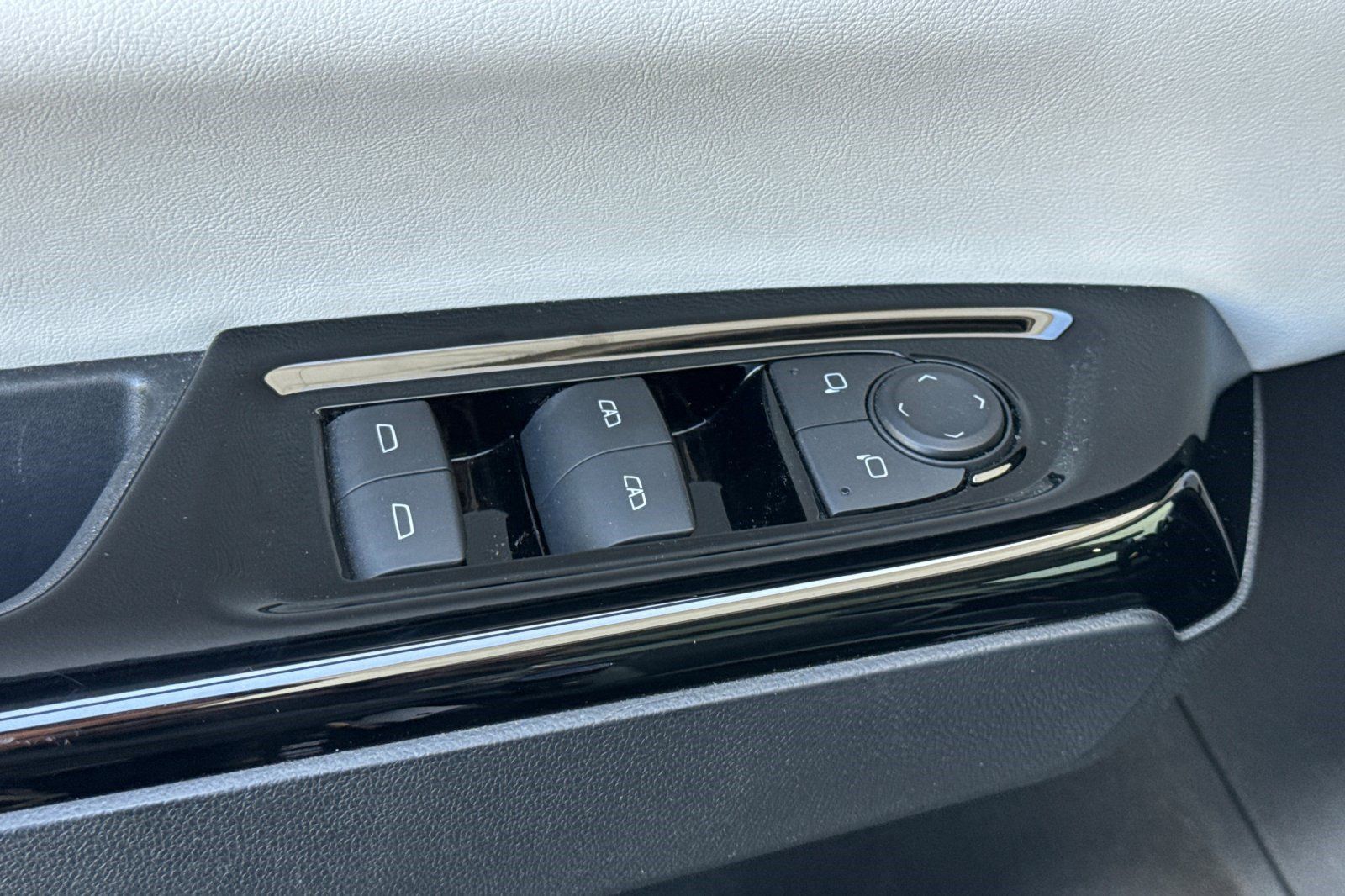 Used 2024 Honda Prologue Touring image 14