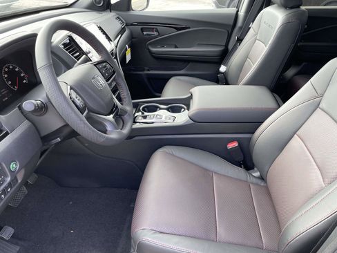 New 2026 Honda Ridgeline Black Edition image 8