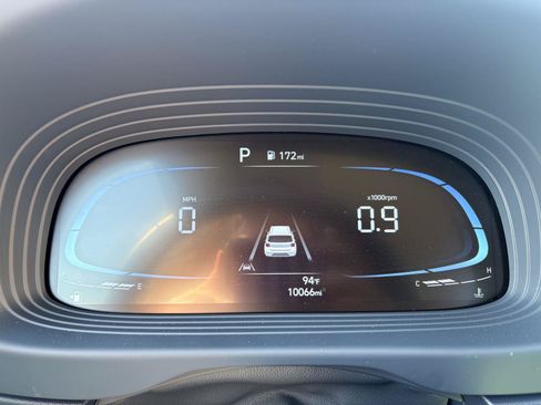 Used 2025 Hyundai Venue Limited FWD image 41