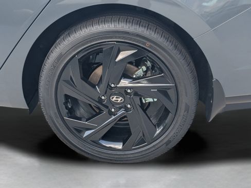 New 2026 Hyundai Elantra SEL Sport Premium FWD image 32