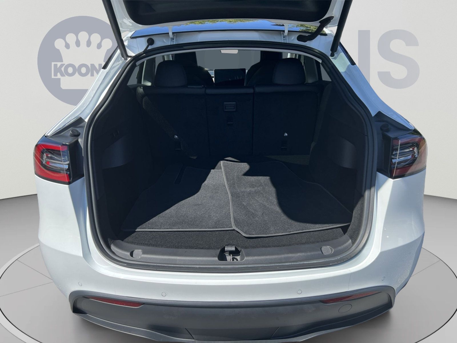 Used 2021 Tesla Model Y Long Range AWD/4WD image 26