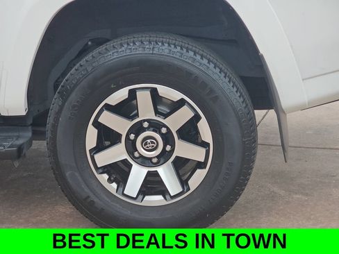 Used 2023 Toyota 4Runner TRD Off-Road AWD/4WD image 35