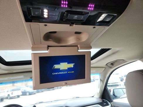 Certified 2019 Chevrolet Suburban Premier image 35