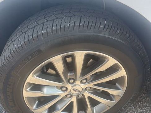 Used 2018 Ford Expedition Max Limited w/ Equipment Group 301A image 8