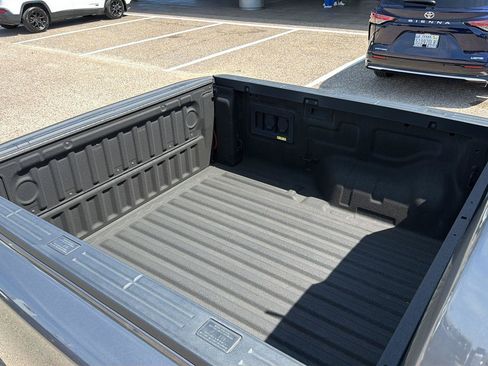 Used 2024 Ford Ranger XLT w/ Trailer Tow Package RWD image 11