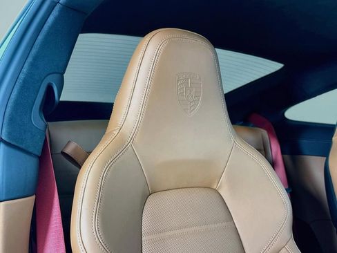 Certified 2025 Porsche 911 Carrera RWD image 25