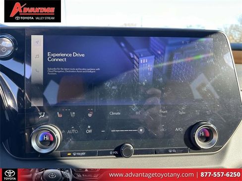 Used 2025 Lexus RX 350h image 32