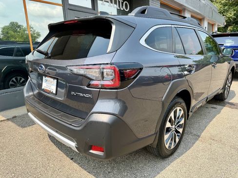 Used 2024 Subaru Outback Limited AWD/4WD image 9