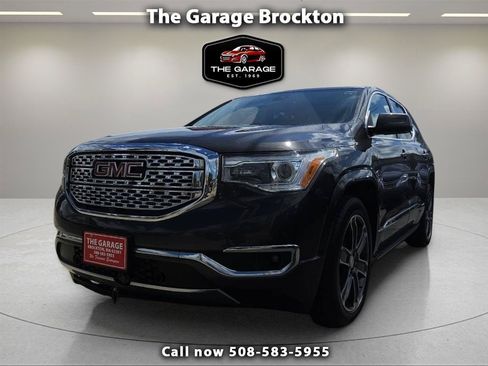 Used 2017 GMC Acadia Denali w/ Technology Package AWD/4WD image 1