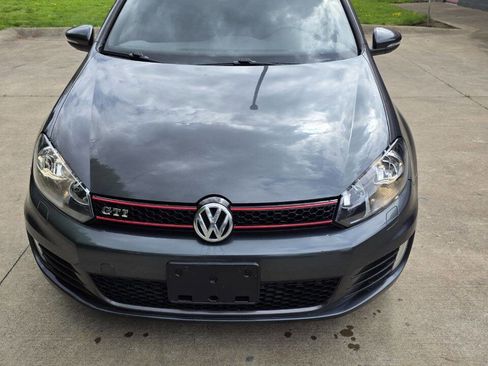 Used 2010 Volkswagen GTI 4-Door image 2