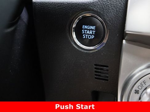 Used 2022 Toyota 4Runner SR5 Premium image 18