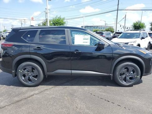 New 2026 Nissan Rogue SV w/ Cold Weather Package AWD/4WD image 8
