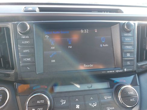 Used 2018 Toyota RAV4 Limited w/ Protection Package image 23