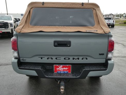 Used 2023 Toyota Tacoma TRD Sport image 6