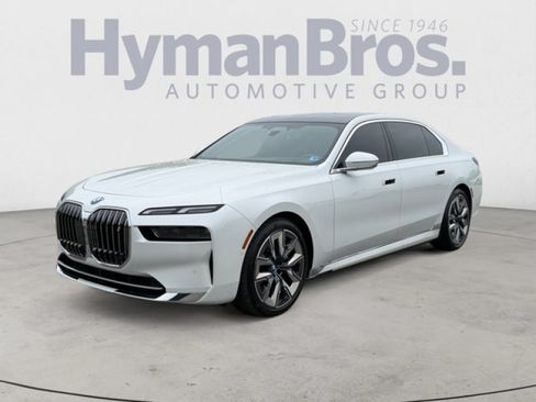 Used 2023 BMW i7 xDrive60 AWD/4WD image 7
