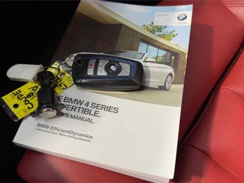 Used 2018 BMW 430i Convertible image 32