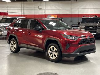 Used 2022 Toyota RAV4 LE video 2