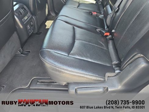 Used 2018 Nissan Pathfinder Platinum FWD image 26