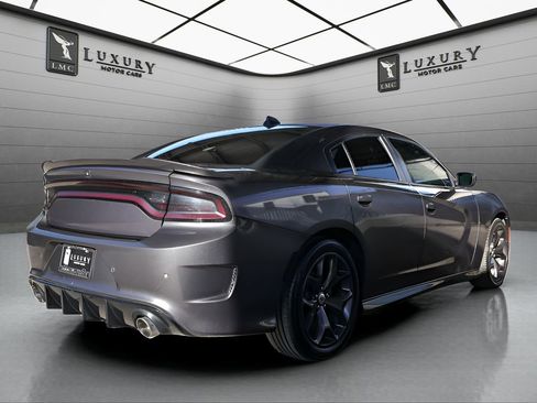 Used 2019 Dodge Charger R/T image 8
