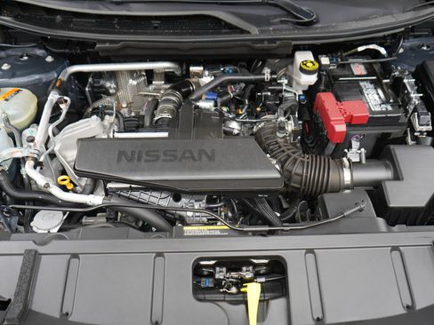 Used 2026 Nissan Rogue SV AWD/4WD image 32