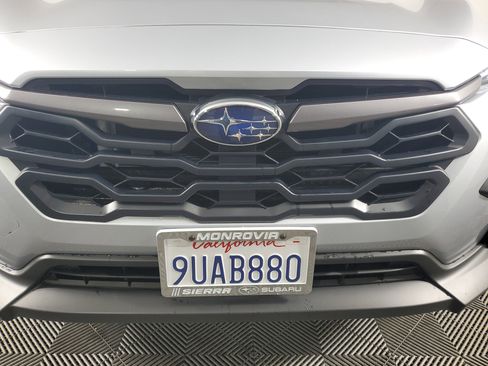 Used 2025 Subaru Crosstrek 2.5i Limited w/ Crosstrek Mirror Package image 10