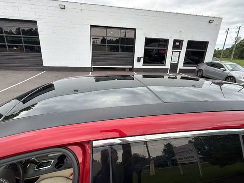 Used 2019 Lincoln MKT AWD image 15