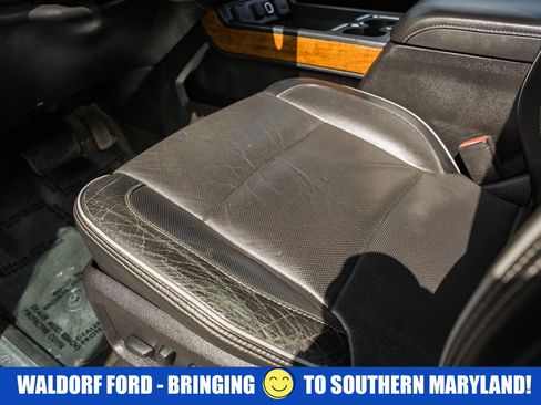 Used 2017 Chevrolet Silverado 1500 High Country image 33