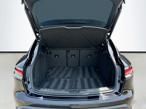Certified 2023 Porsche Macan S AWD/4WD image 28