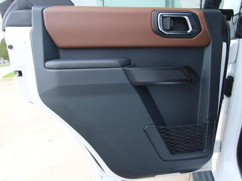 Used 2024 Ford Bronco Outer Banks image 40