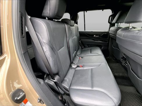 Used 2025 Lexus LX 700h Overtrail AWD/4WD image 21