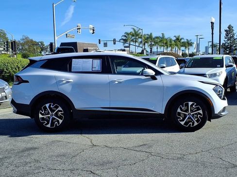 Certified 2025 Kia Sportage EX image 6