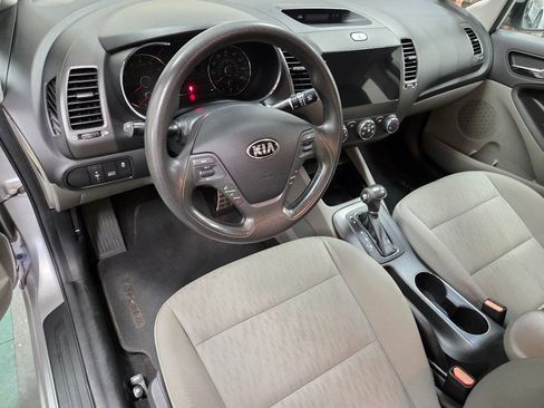 Used 2014 Kia Forte LX FWD image 17