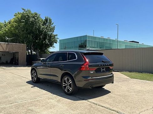 Used 2020 Volvo XC60 T6 Momentum AWD/4WD image 7