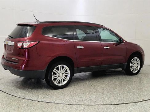 Used 2015 Chevrolet Traverse LT w/ Style and Technology Package FWD image 7