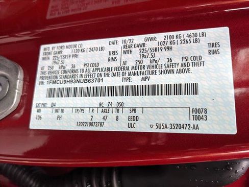 Certified 2022 Ford Escape SEL w/ SEL Stealth AWD Package image 18