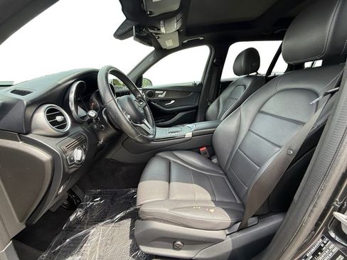 Used 2020 Mercedes-Benz GLC 300 4MATIC image 7