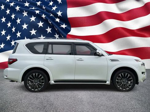 Used 2023 Nissan Armada Platinum w/ Captain's Chairs Package AWD/4WD image 4