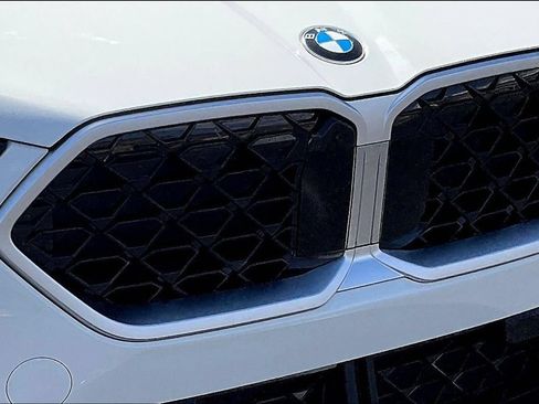 New 2026 BMW X2 xDrive28i w/ Technology Package AWD/4WD image 32