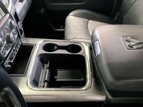 Used 2017 RAM 1500 Sport w/ Black Ram 1500 Sport Group AWD/4WD image 18