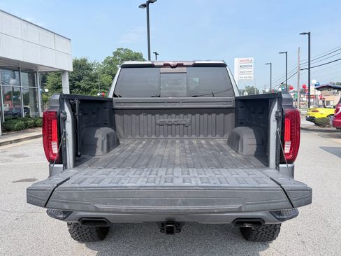 Used 2021 GMC Sierra 1500 AT4 w/ AT4 Premium Package AWD/4WD image 9