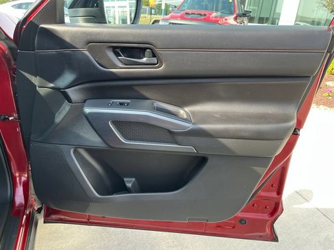 Used 2024 Nissan Pathfinder Rock Creek AWD/4WD image 31